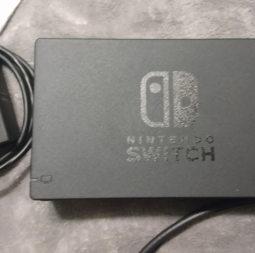 Nintendo Switch - Picture 4 of 4